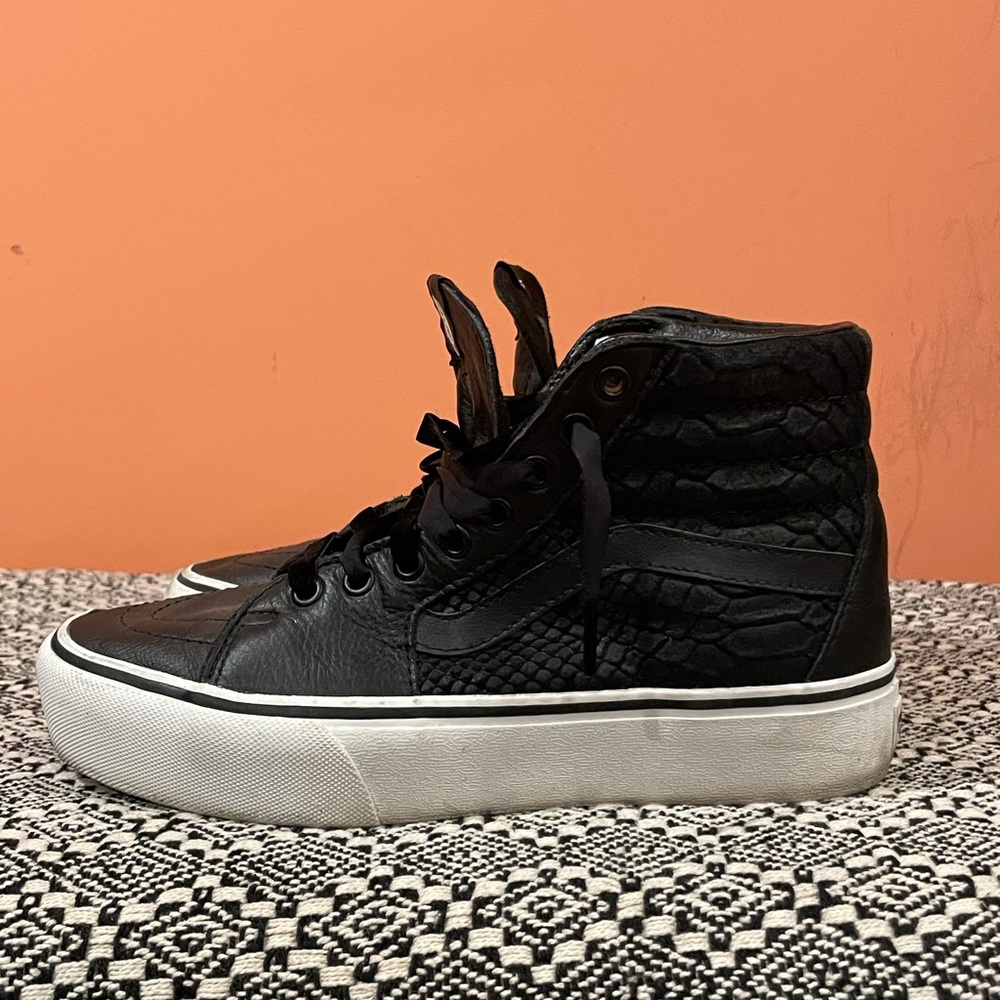 Snake Skin Black High Top Vans Sk8-Hi